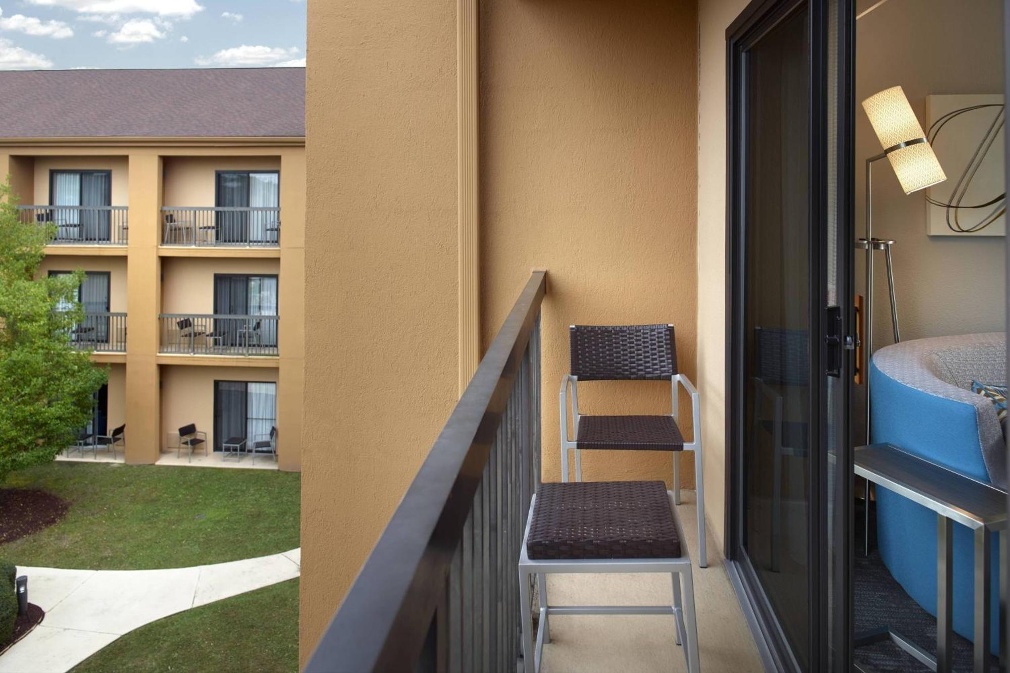 Courtyard By Marriott Fayetteville Exteriér fotografie