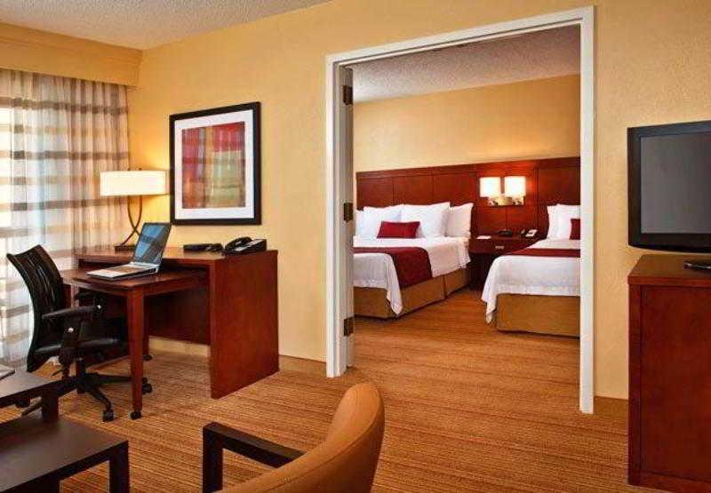 Courtyard By Marriott Fayetteville Pokoj fotografie